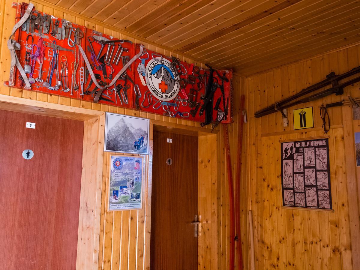 בית הארחה Vysoké Tatry 	Svajciarsky Dom מראה חיצוני תמונה