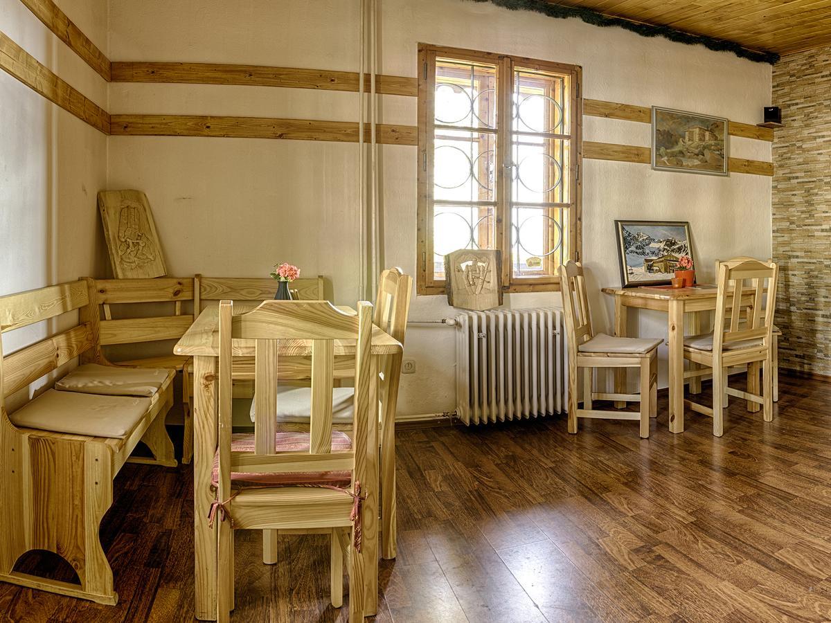 בית הארחה Vysoké Tatry 	Svajciarsky Dom מראה חיצוני תמונה